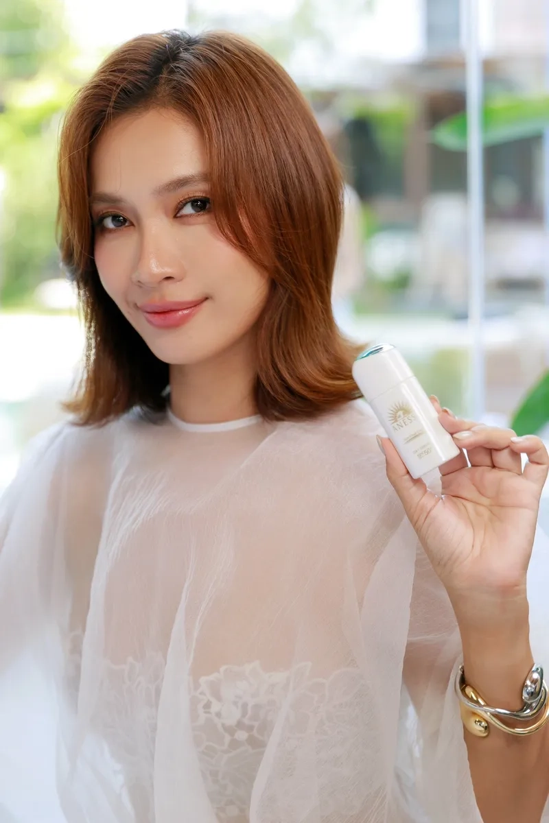 Tò mò Ái Phương chiều cao? Khám phá ngay thông tin thú vị