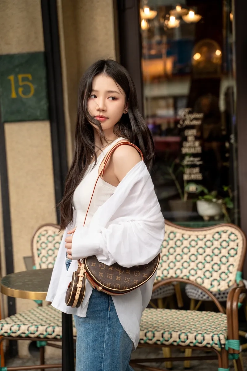 Nghe lời bài hát Amee trời giấu trời mang đi đầy cảm xúc