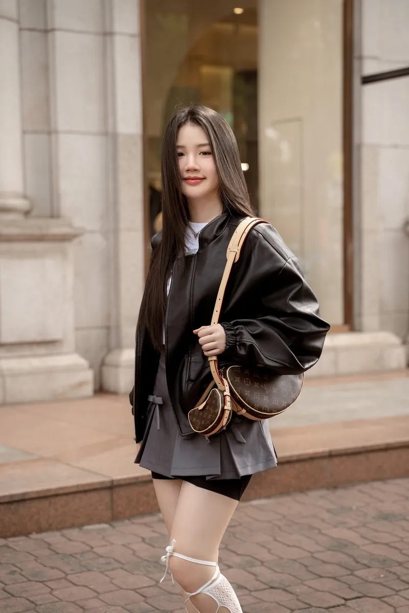 Vui hết nấc với ưng quá chừng Amee bản hit sôi động
