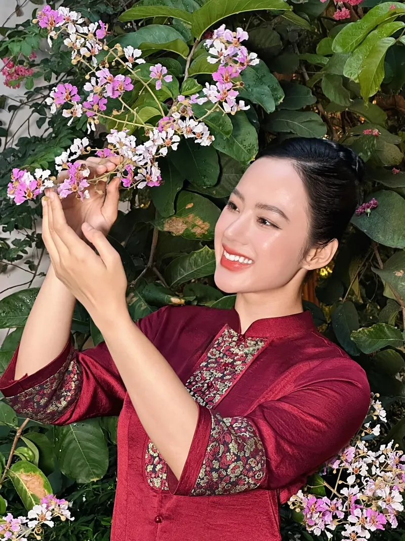 Angela Phương Trinh tuổi bao nhiêu? Cập nhật thông tin mới