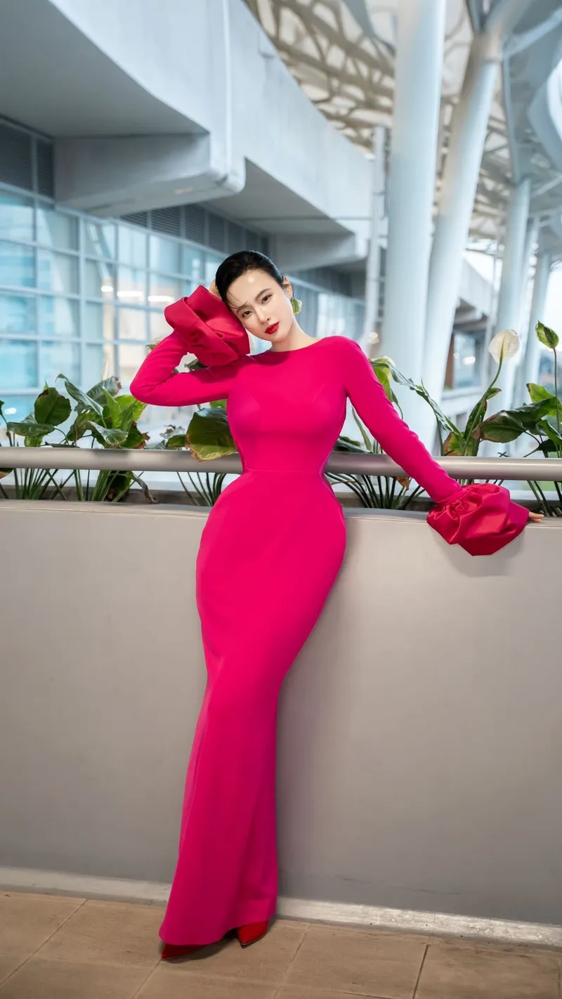 Angela Phương Trinh bị gì? Xem ảnh và thông tin mới nhất