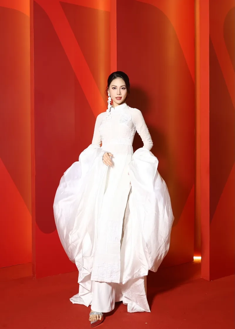 Miss Universe 2023 Bùi Quỳnh Hoa nỗ lực không ngừng nghỉ