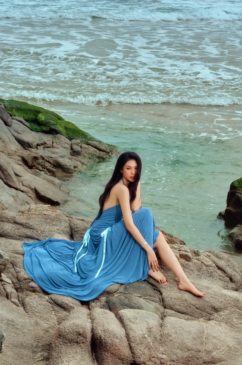 Bùi Quỳnh Hoa catwalk kỹ năng trình diễn chuyên nghiệp
