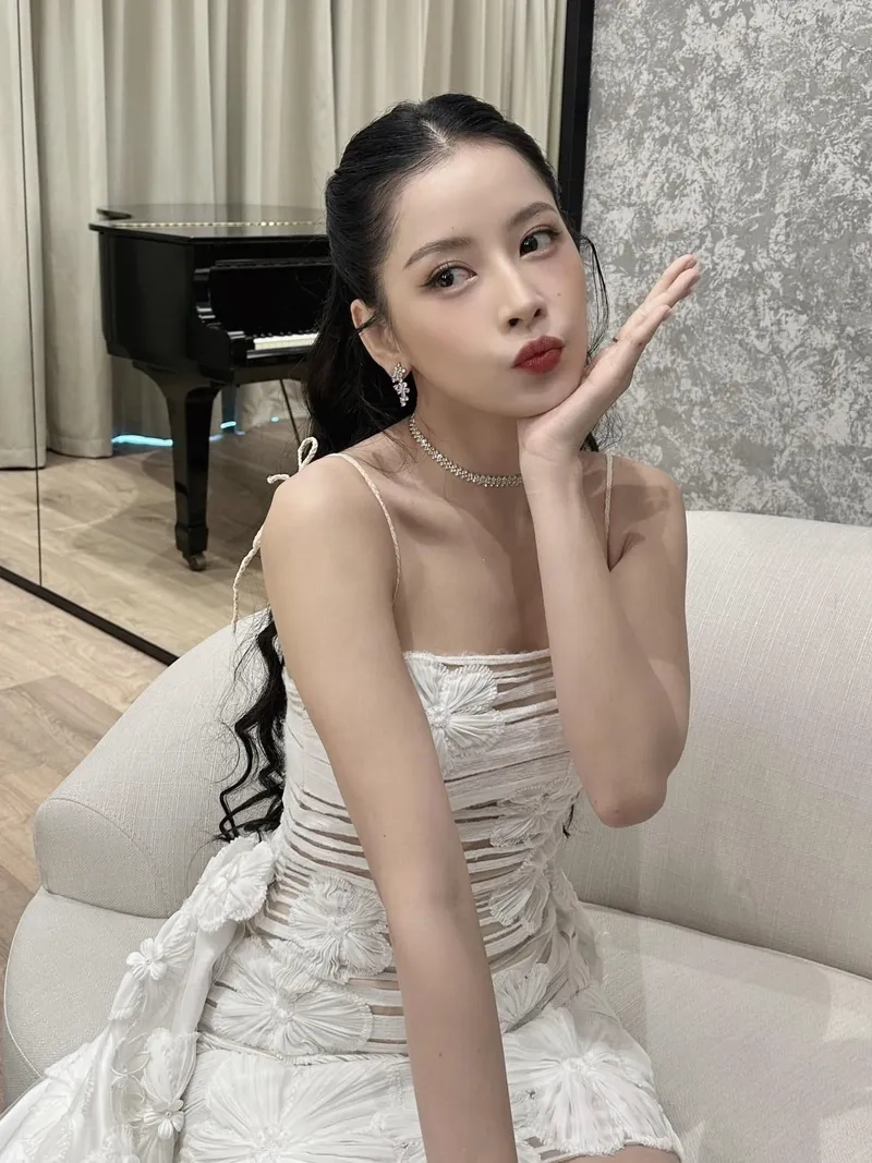 Tìm hiểu Chi Pu là gì qua bộ ảnh đẹp không tì vết