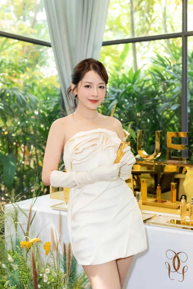 Chi Pu tuổi bao nhiêu? Xem ảnh và thông tin mới nhất