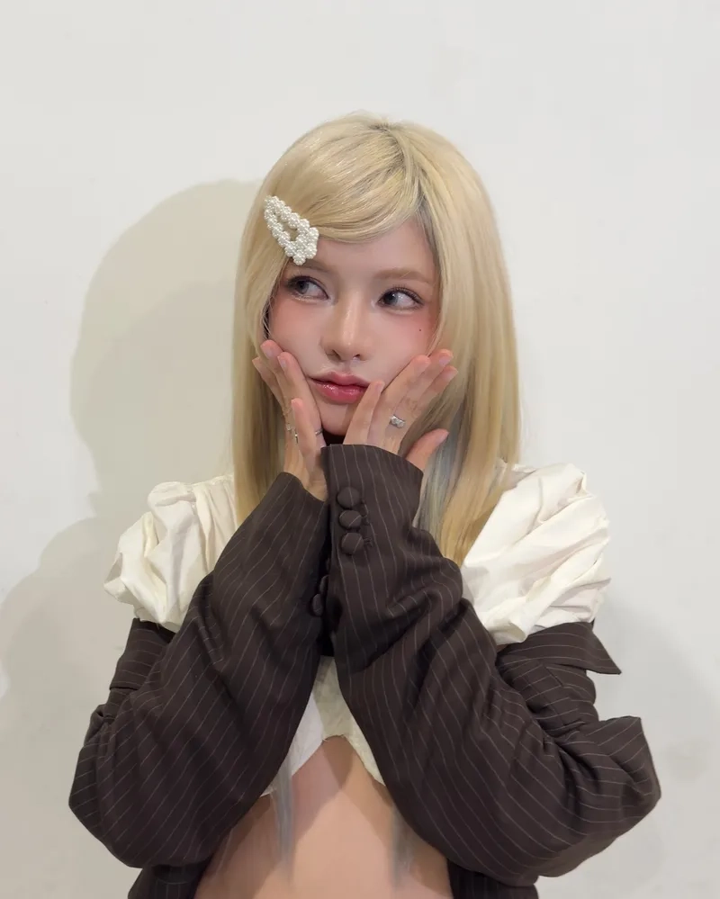 Ảnh Ciin cute qua ảnh phong cách Gen Z đáng yêu
