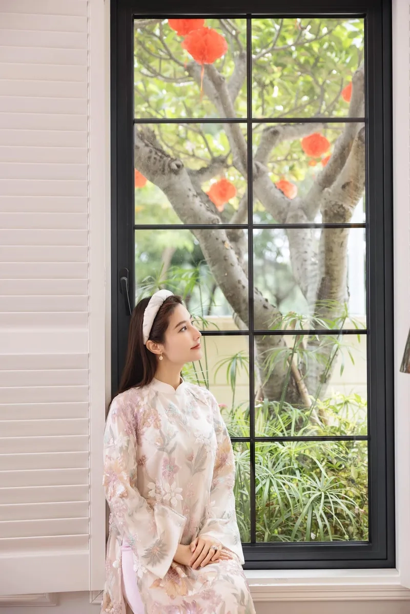Diễm My 9x học trường nào? Khám phá hành trình học vấn