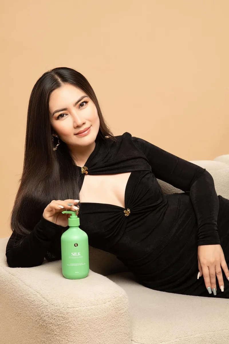 Theo dõi diễn viên Ngọc Lan facebook để cập nhật tin mới