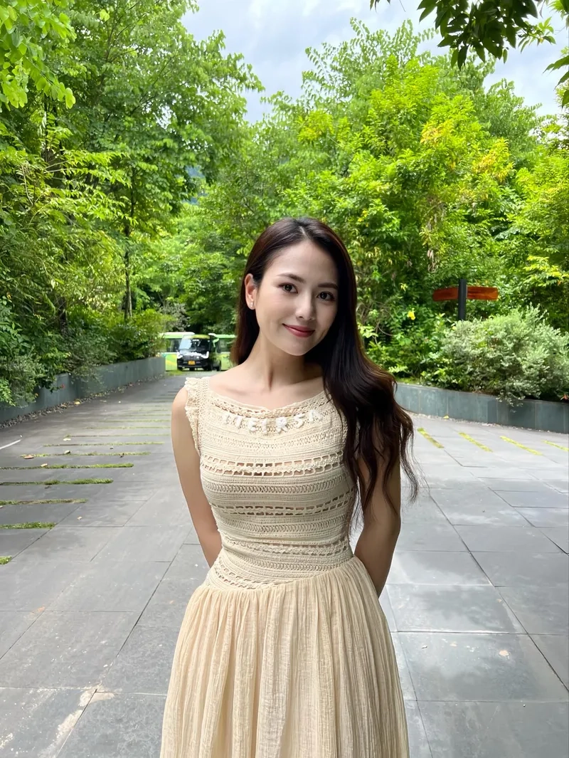 Diễn viên Việt Hoa sinh năm bao nhiêu? Bí mật tuổi tác lộ diện