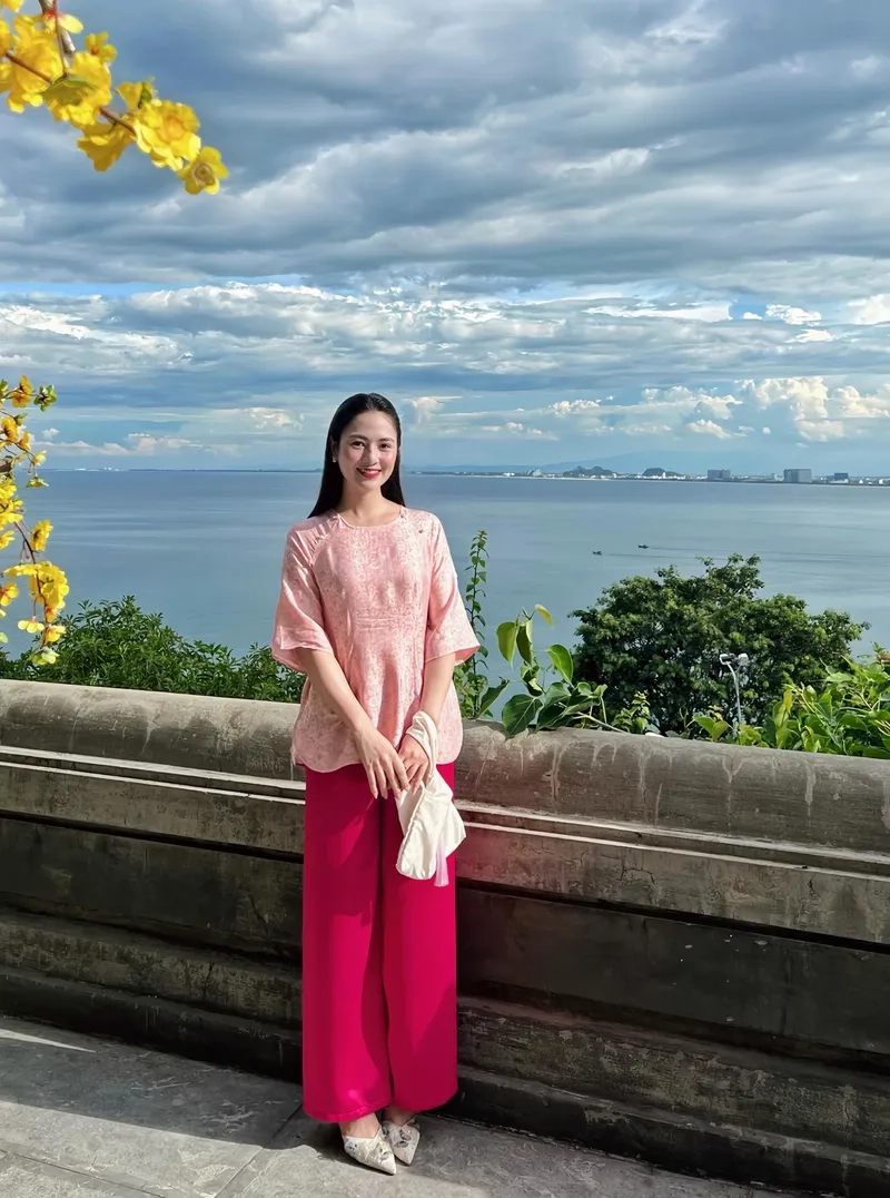 Diễn viên Việt Hoa đóng phim Độc Đạo với diễn xuất bùng nổ