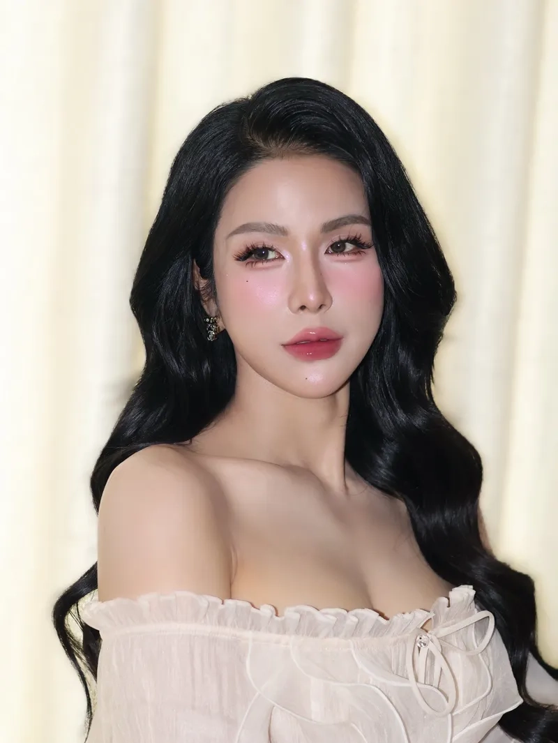 Khám phá tài năng của dancer Diệp Lâm Anh qua video