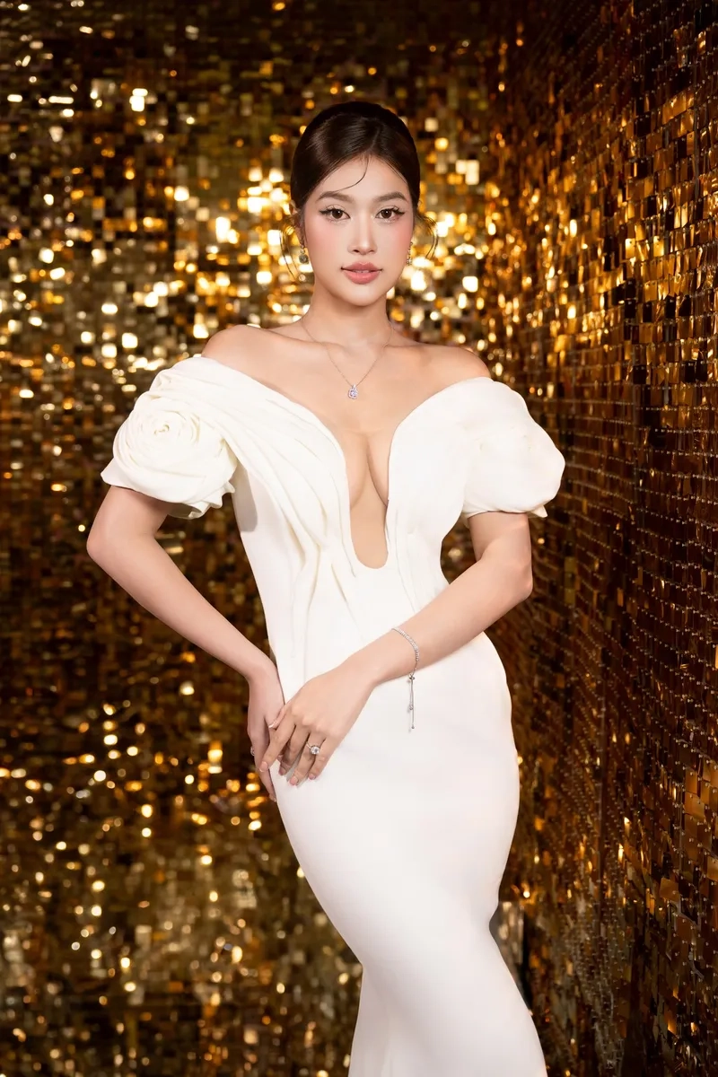 Đoàn Thiên Ân là hoa hậu gì vương miện danh giá của cô