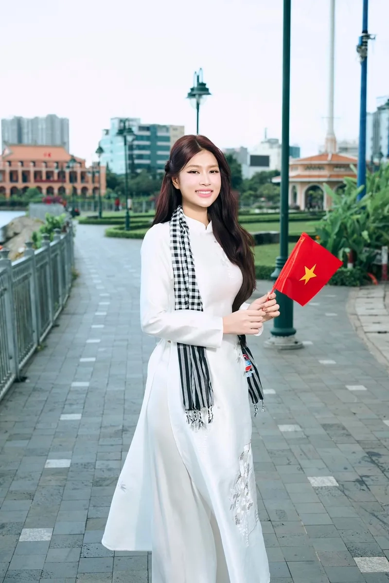 Hoa hậu Đoàn Thiên Ân học trường nào hành trình học tập