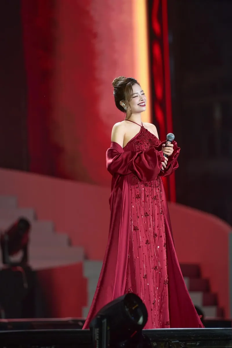 Xem Dương Hoàng Yến the voice qua ảnh thi đấu bùng nổ