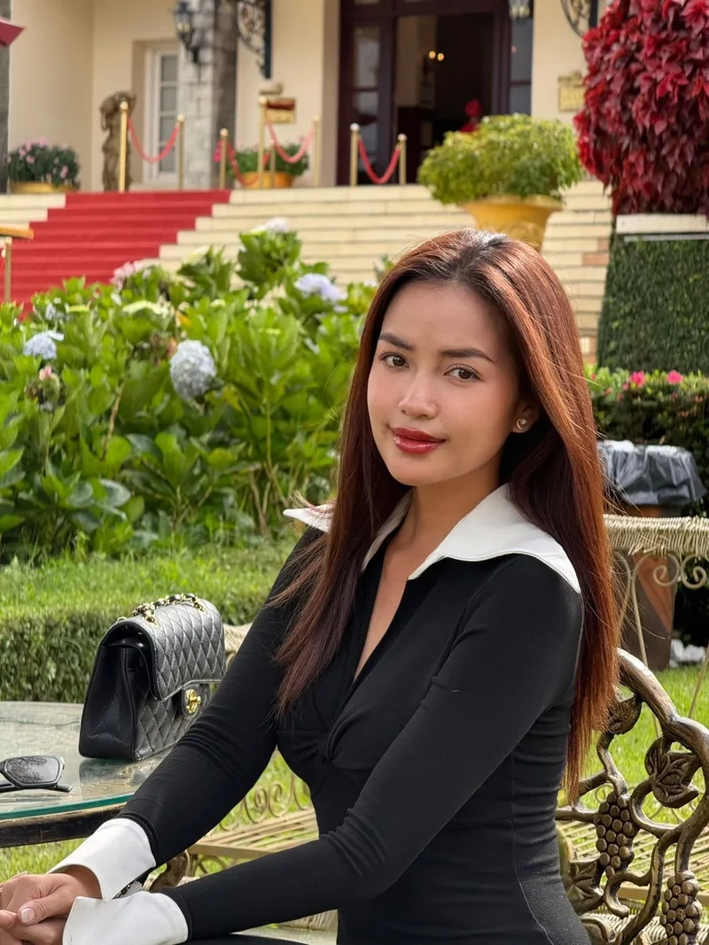 Hoa hậu Ngọc Châu có mấy anh chị em hai anh chị em