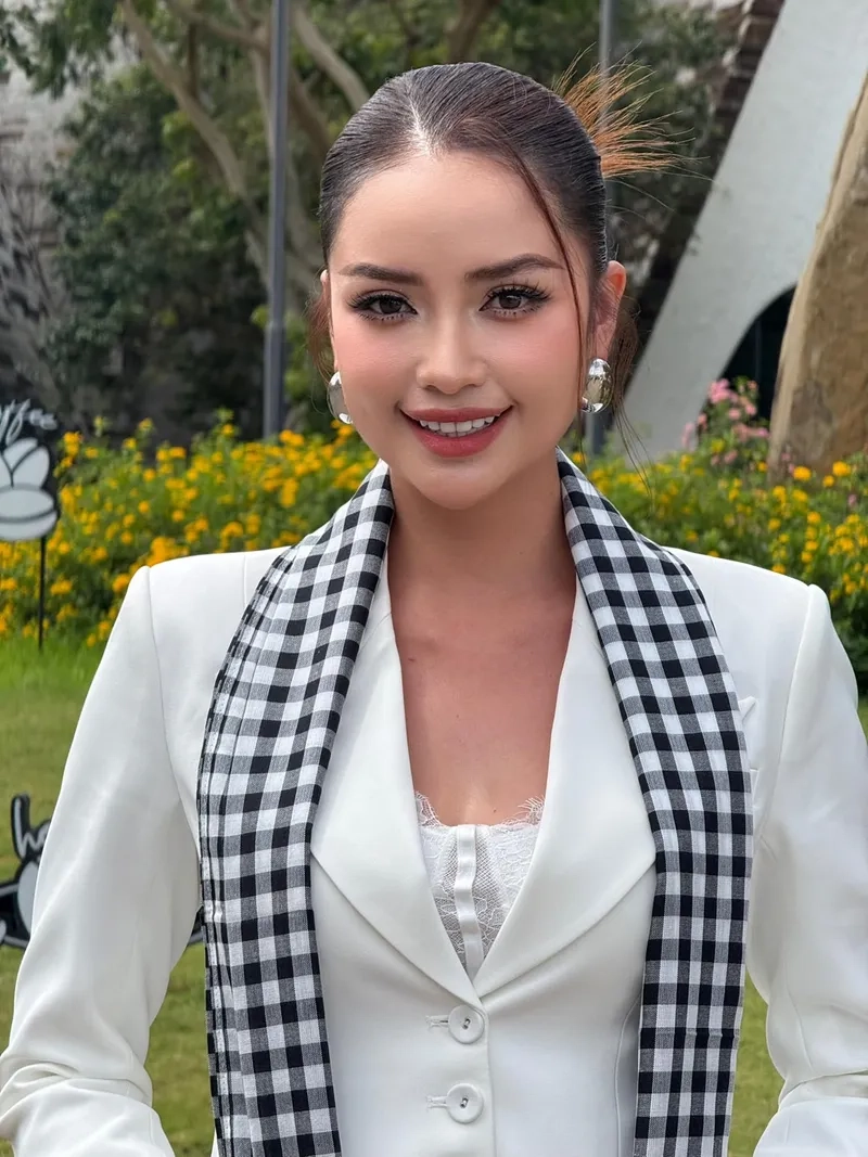 Hoa hậu Ngọc Châu thi quốc tế với thành tích Top 10