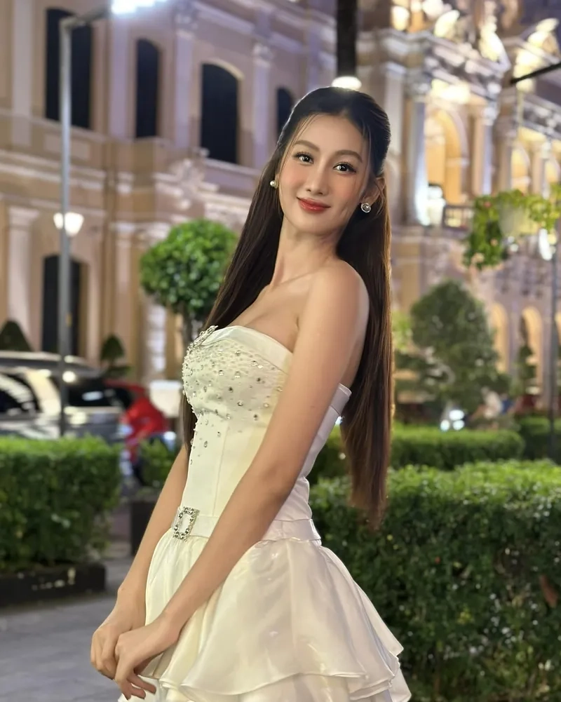 Võ Lê Quế Anh profile nổi bật với tài năng và nhan sắc