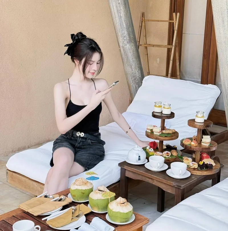 Á hậu 1 Tường San và khoảnh khắc đăng quang đầy tự hào