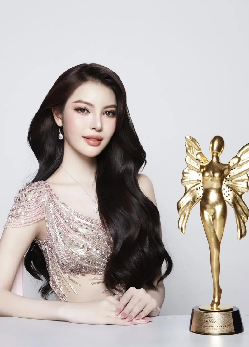 Theo dõi á hậu Tường San Instagram để cập nhật hình ảnh mới nhất