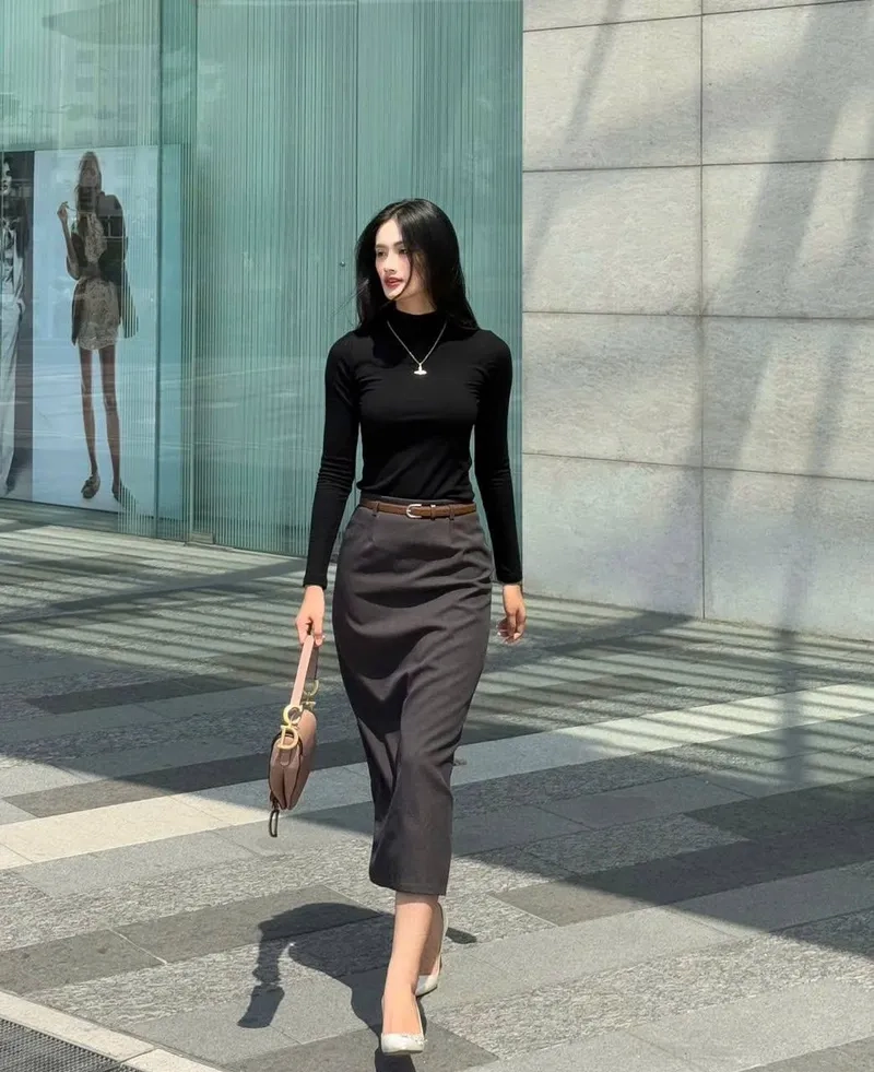 Hoa hậu Ý Nhi nói tiếng Anh tự tin trong các sự kiện