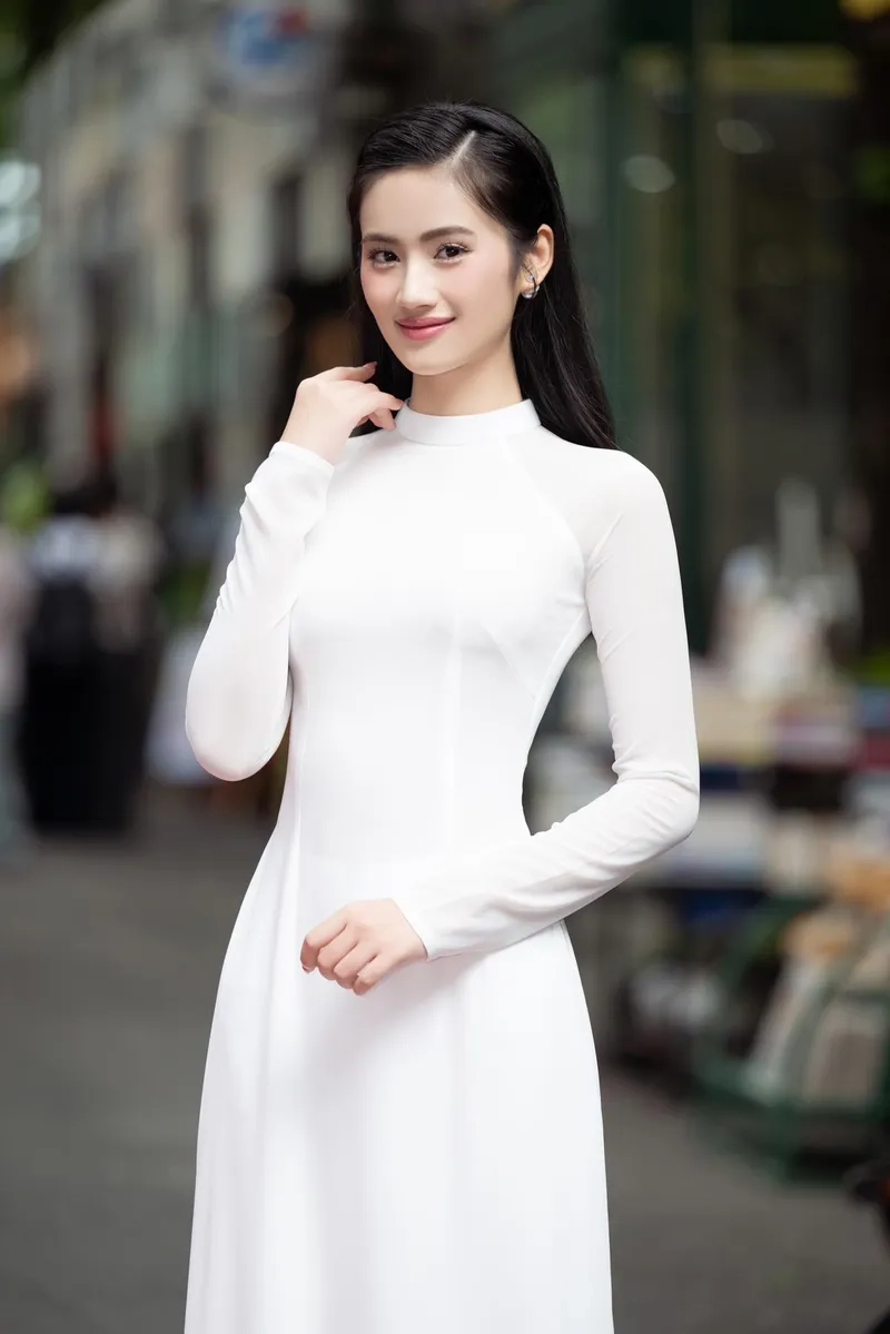 Hoa hậu Ý Nhi ở đâu? Hành trình từ Bình Định đến Úc