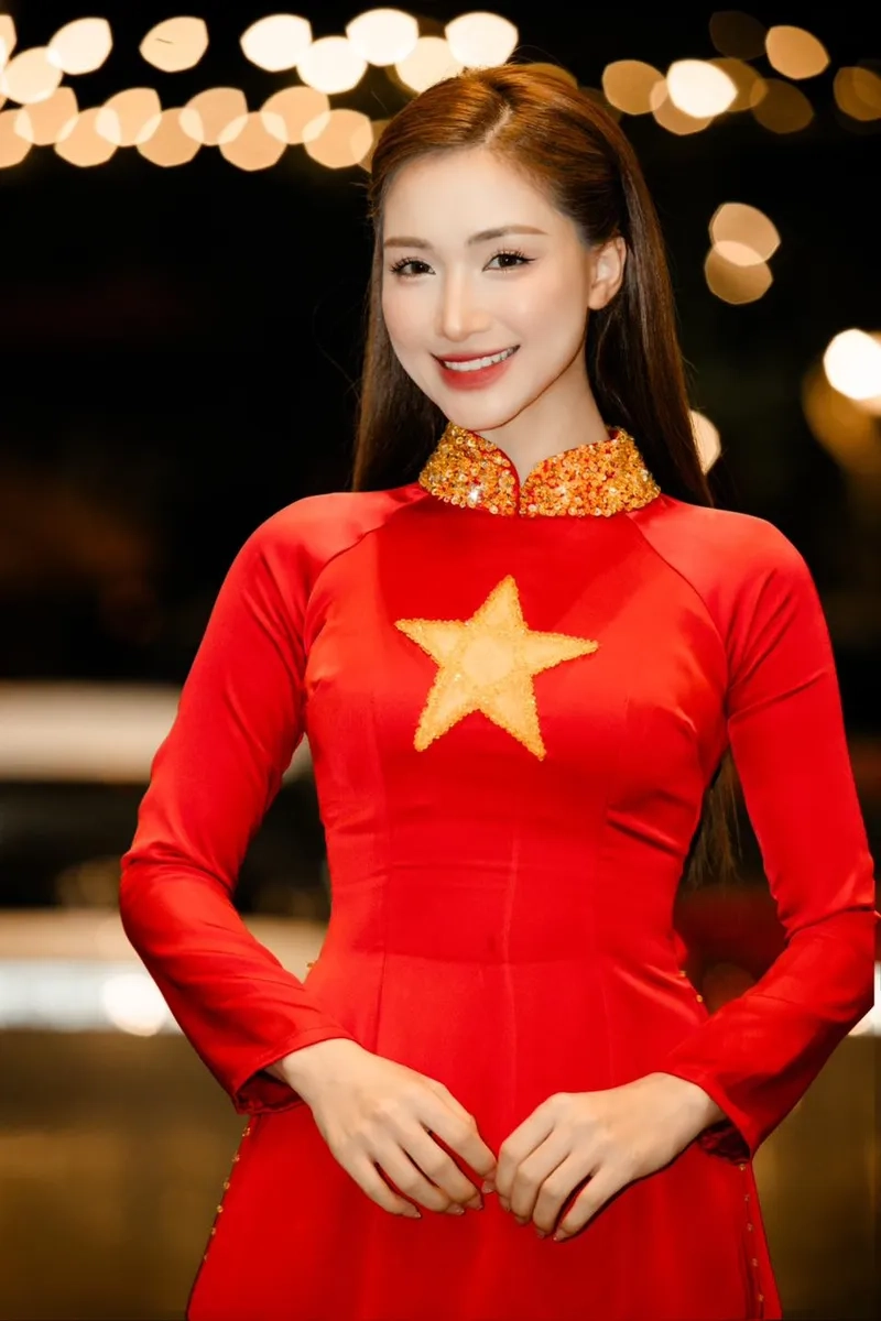 Ca sĩ Hoà Minzy quê ở đâu và câu chuyện đầy cảm hứng