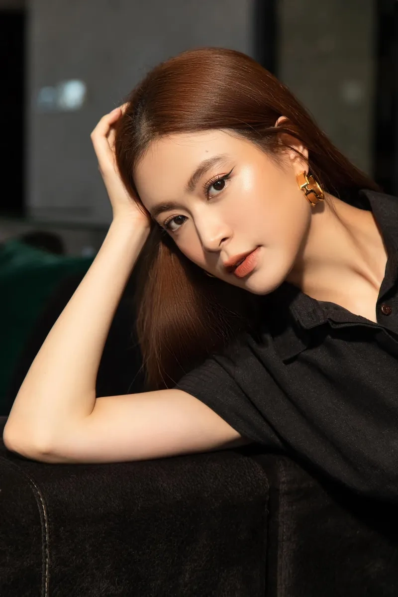 Đắm chìm trong nhạc Hoàng Thùy Linh qua ảnh âm nhạc