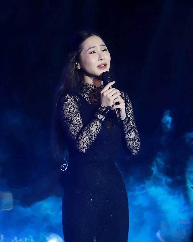 Nghe lại bài hát Hương Tràm với giai điệu khó quên