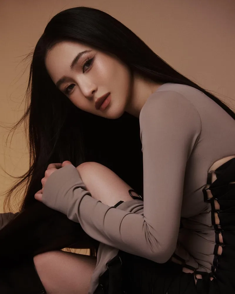 Thưởng thức Hương Tràm remix sôi động và hiện đại