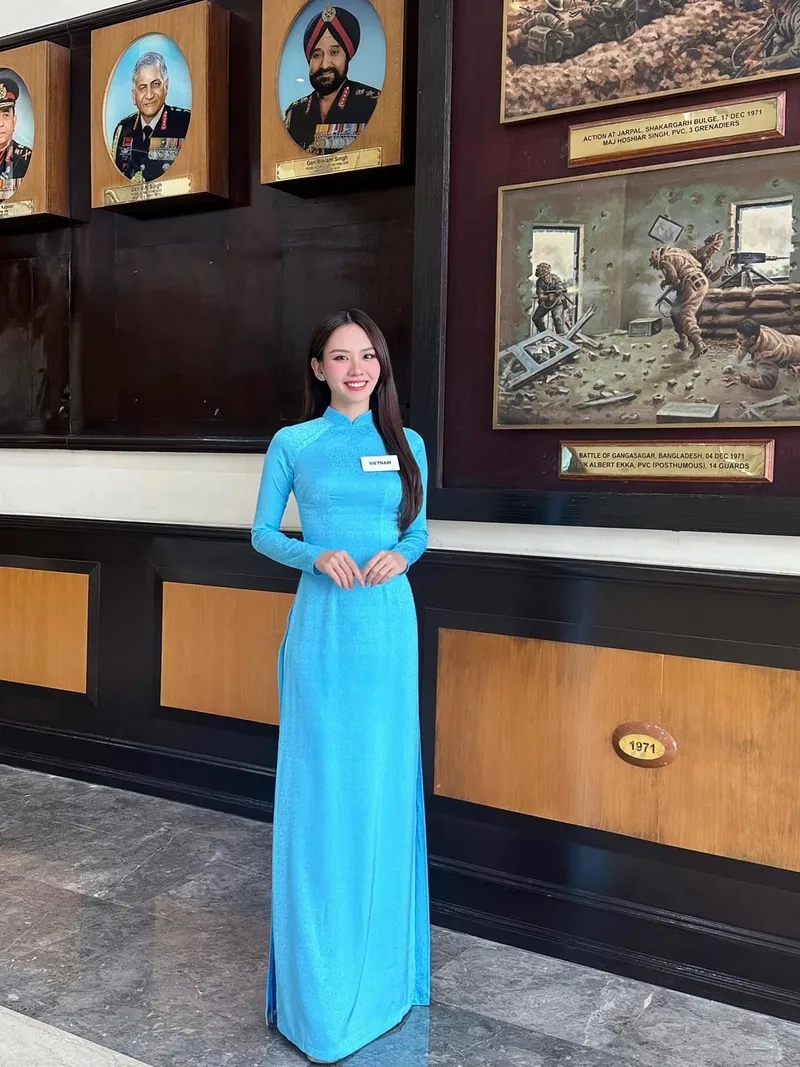 Xem Huỳnh Nguyễn Mai Phương đăng quang qua ảnh vương miện