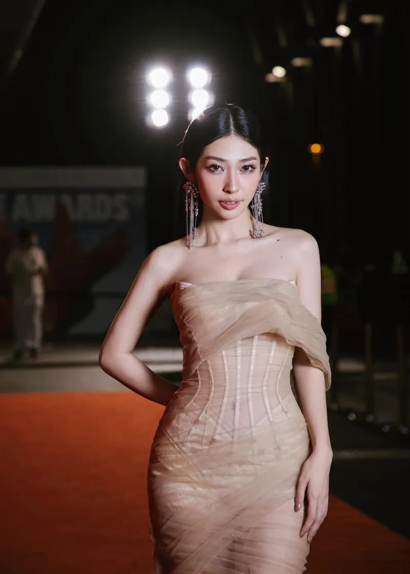 Nghe lạnh Khổng Tú Quỳnh remix với giai điệu mới lạ