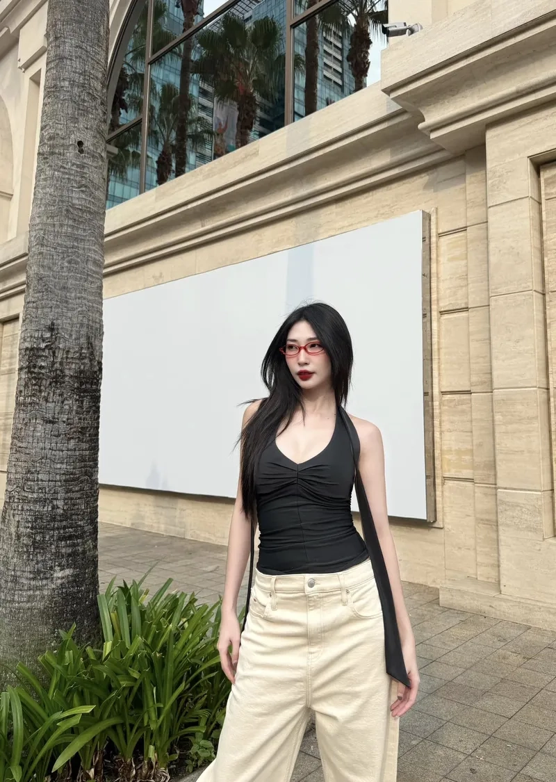 Khổng Tú Quỳnh profile tất tần tật về cô nàng tài năng