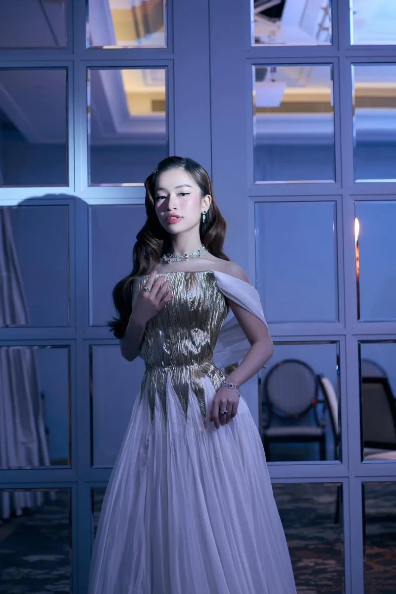 Lâm Bảo Ngọc sinh năm nào? Tìm hiểu năm sinh của cô