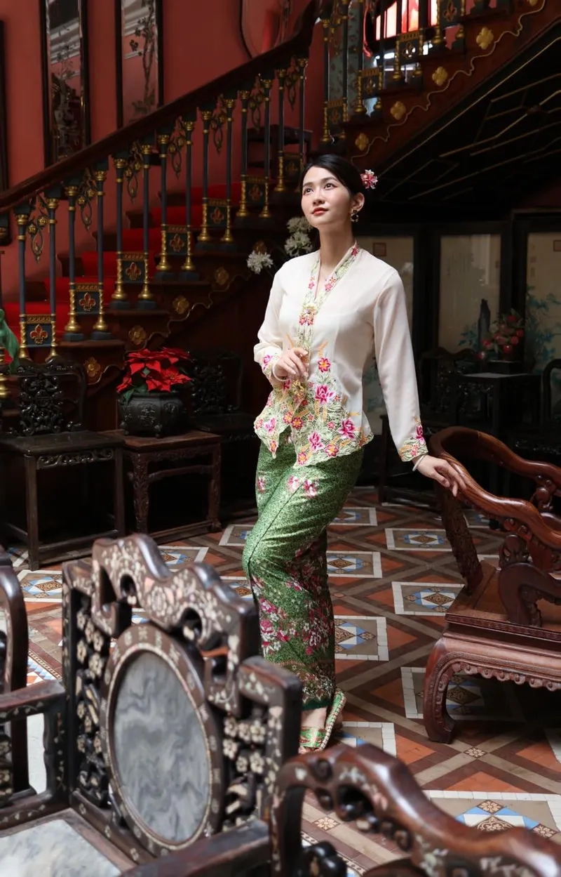 Lê Bống phẫu thuật thẩm mỹ sự thật hay tin đồn