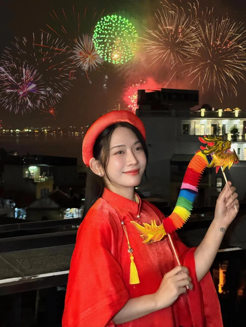Lê Bống Không Thời Gian vai cô giáo vùng cao