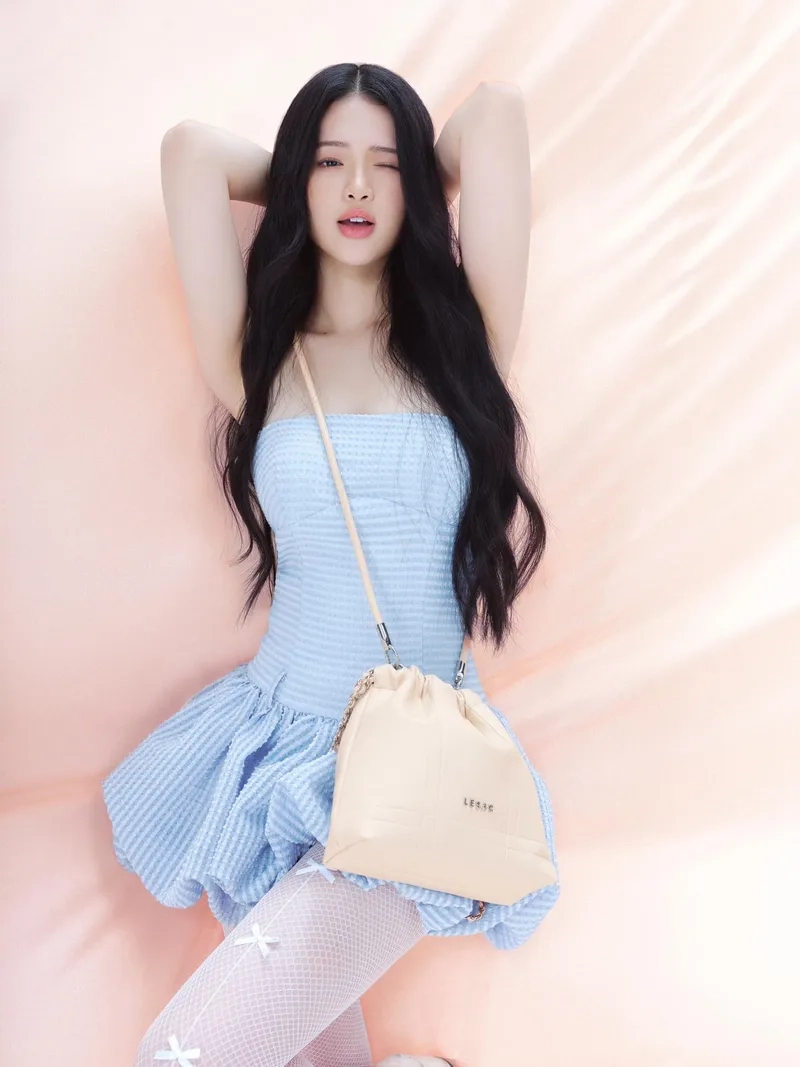 Nghe ngay nhạc Linh Ka với những bản cover triệu view