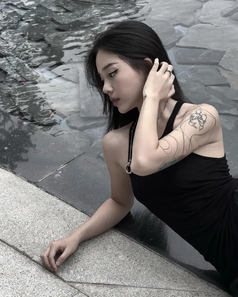 Xem Linh Ngọc Đàm Sao Nhập Ngũ với khoảnh khắc hài hước
