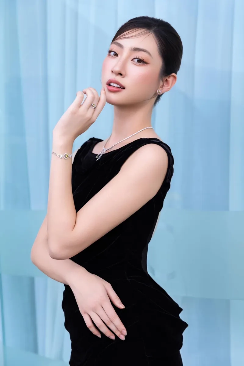 Hoa hậu Lương Thùy Linh tiểu sử gia đình