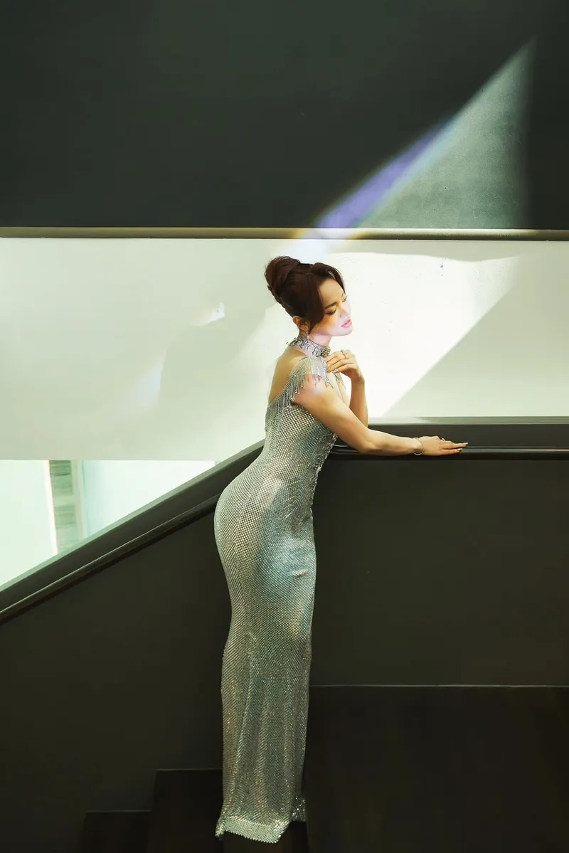 Mai Ngô KOC tạo xu hướng qua ảnh quảng cáo sáng tạo