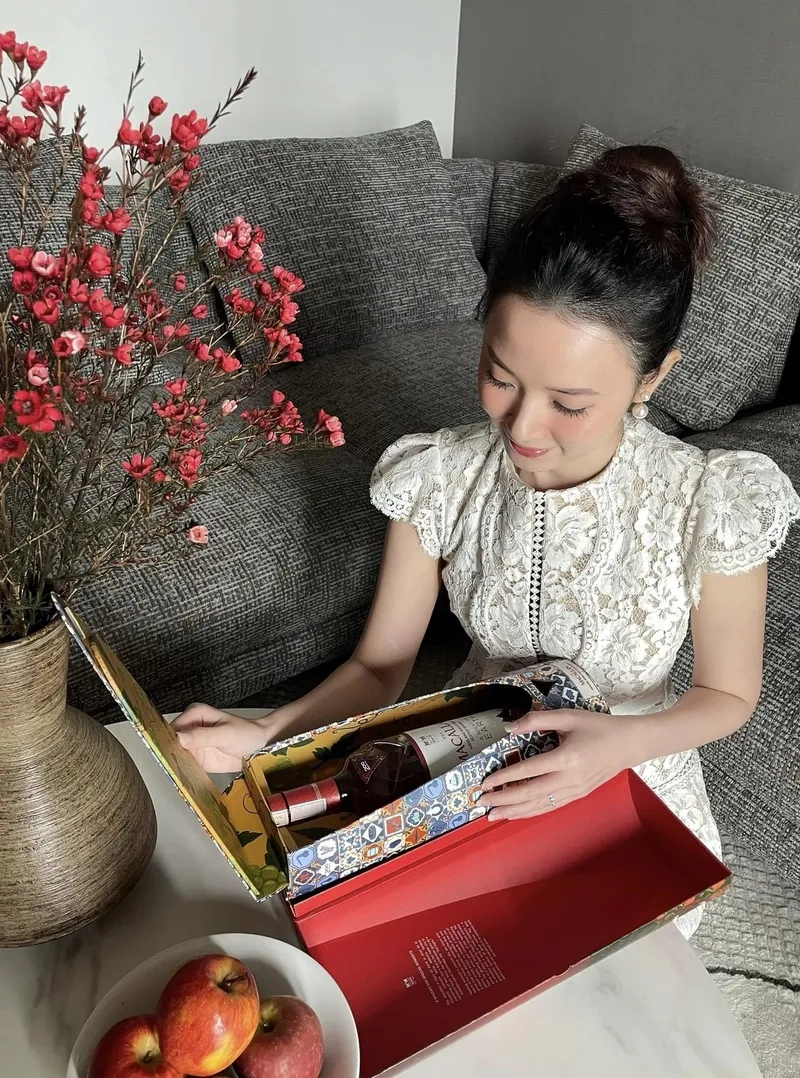 Midu học trường nào? Đại học Kiến trúc TP.HCM á khoa