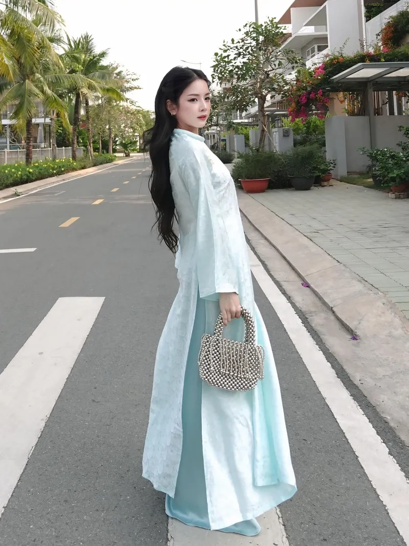 DJ Mie mặc áo dài đẹp mê hồn trong tạo hình truyền thống