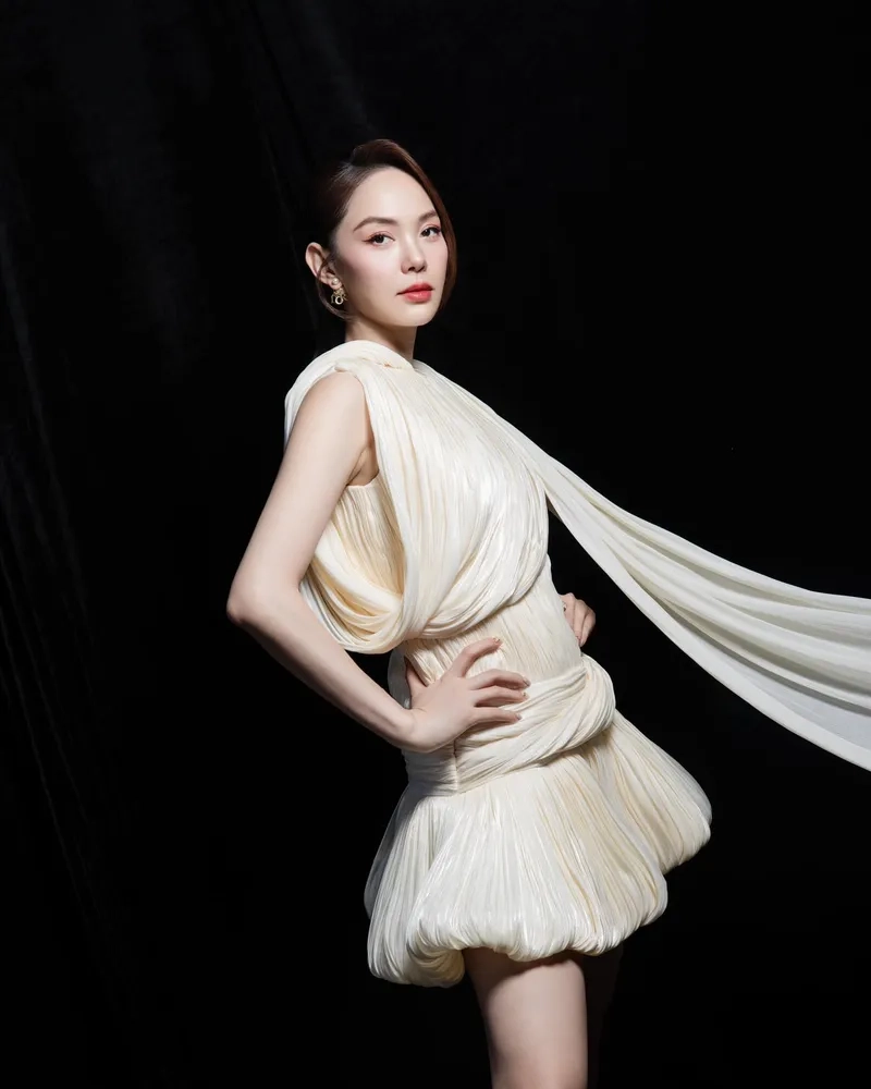 Nhớ Minh Hằng ngày xưa với vẻ đẹp trong trẻo dễ thương