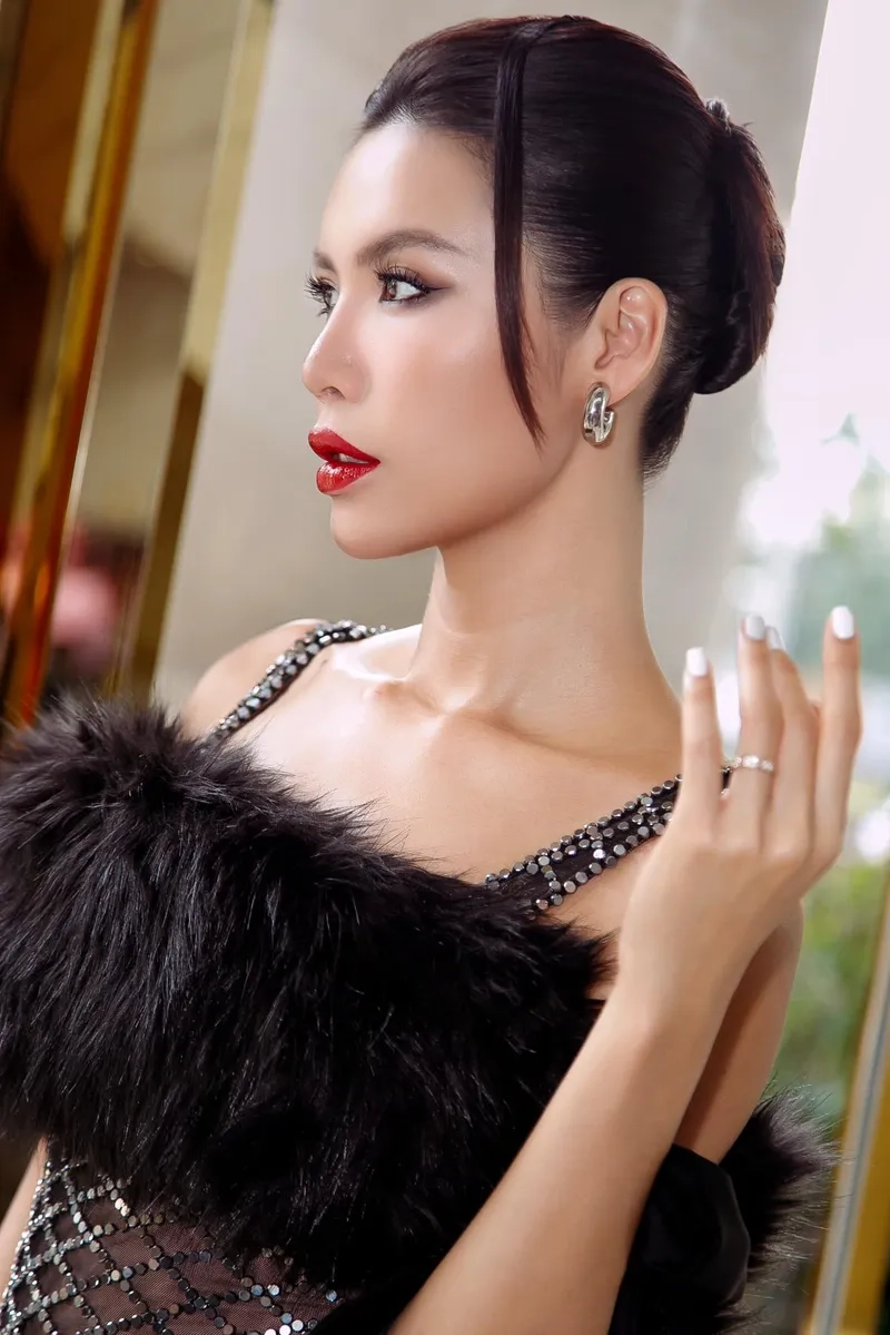 Tìm hiểu Minh Tú wiki qua những bức ảnh độc quyền
