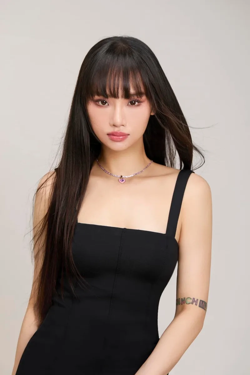 Nghe tình yêu mang theo Miu Lê qua ảnh lãng mạn