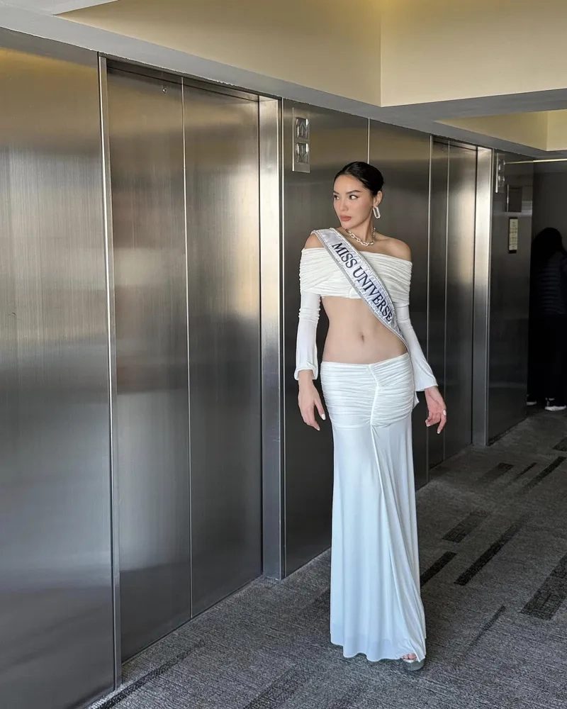 Nguyễn Cao Kỳ Duyên sexy phong cách quyến rũ