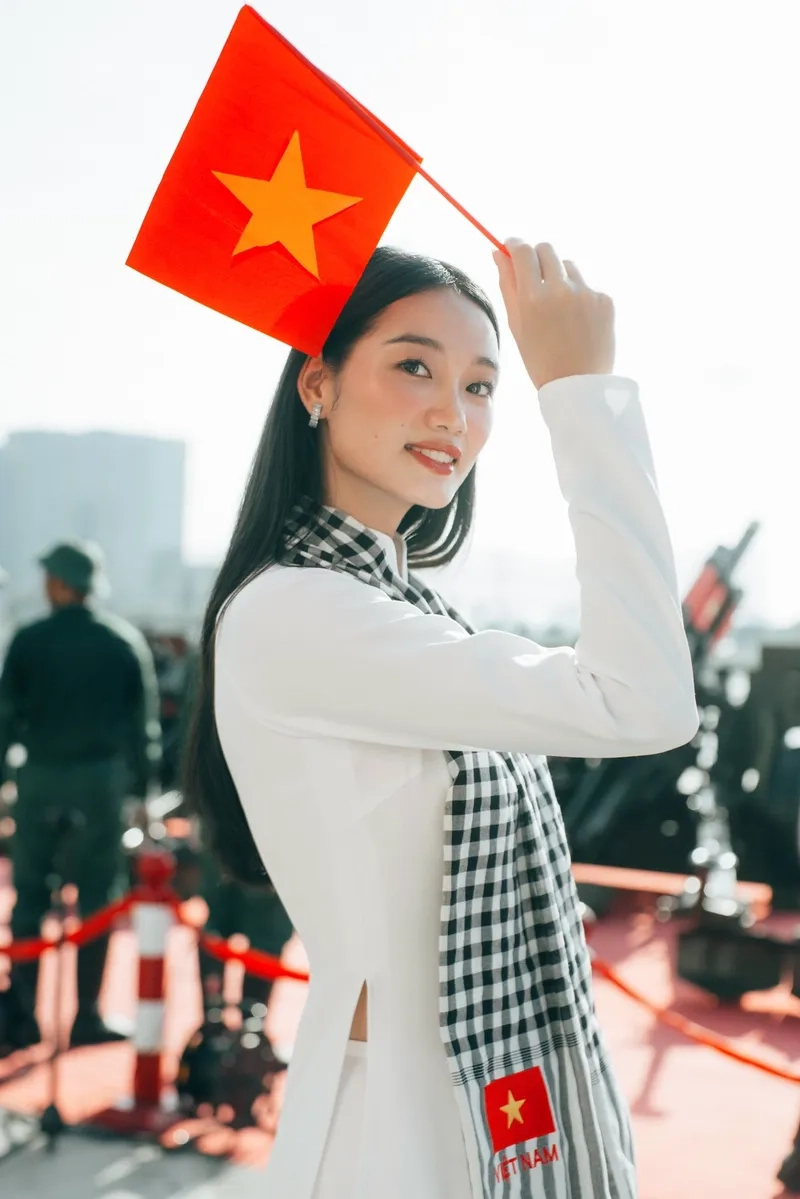 Nguyễn Quỳnh Anh á hậu qua ảnh sự kiện kiêu sa
