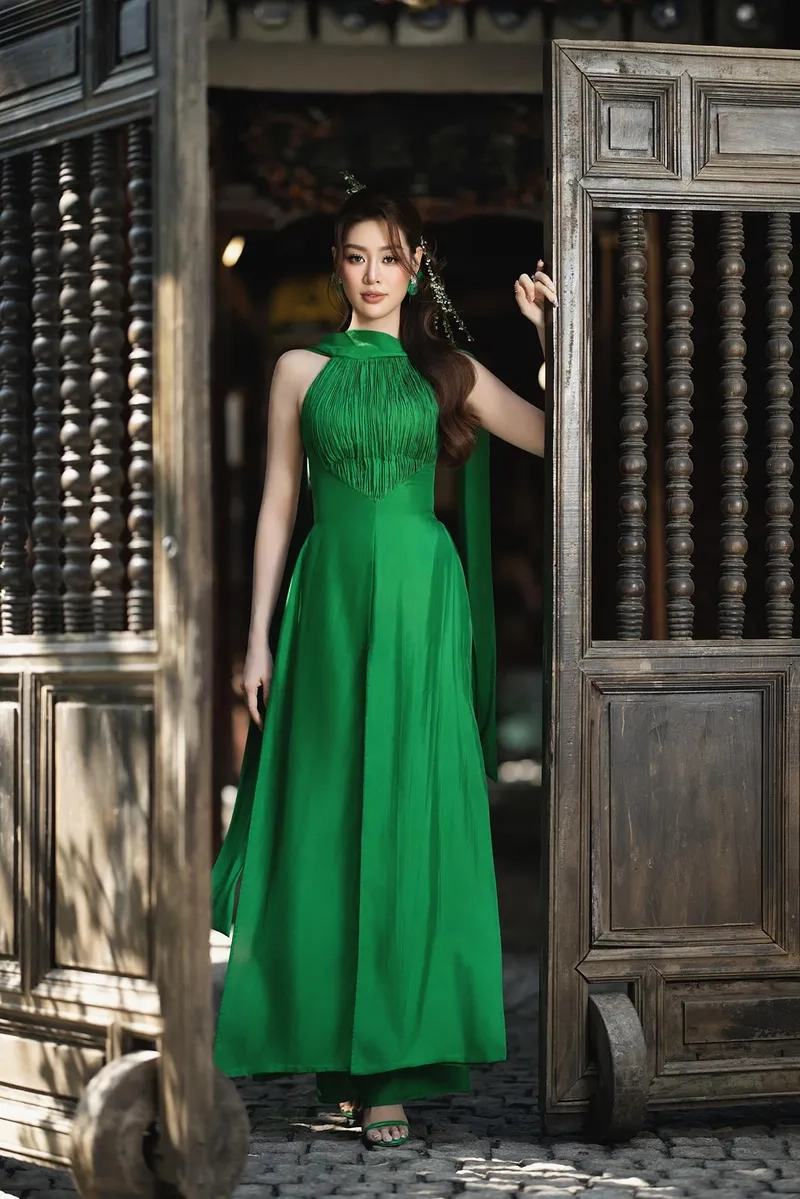 Nguyễn Trần Khánh Vân đóng phim gì vai y tá trong Bệnh Viện Thần Ái