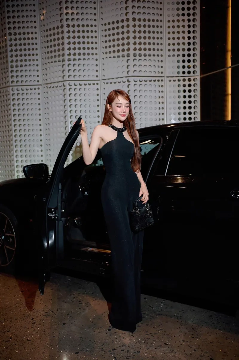 Theo dõi Nhã Phương official để cập nhật tin tức mới
