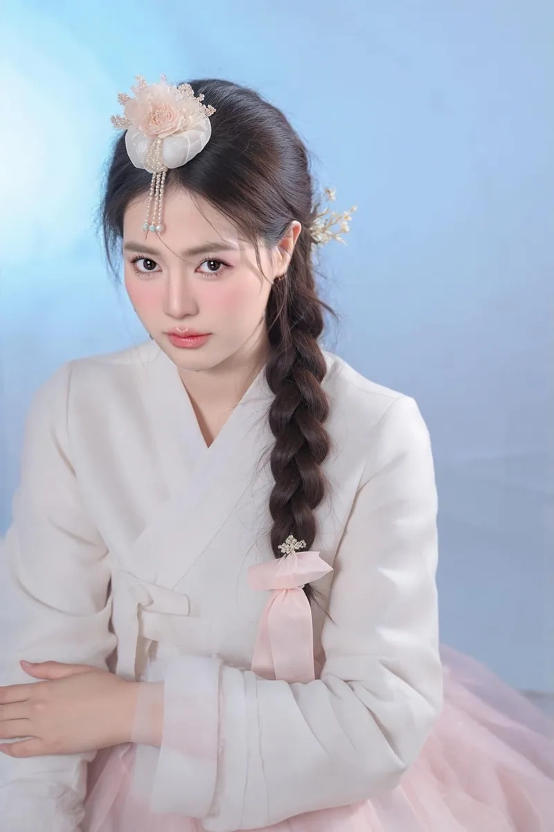 Ninh Dương Lan Ngọc sinh năm mấy và hành trình tuổi trẻ