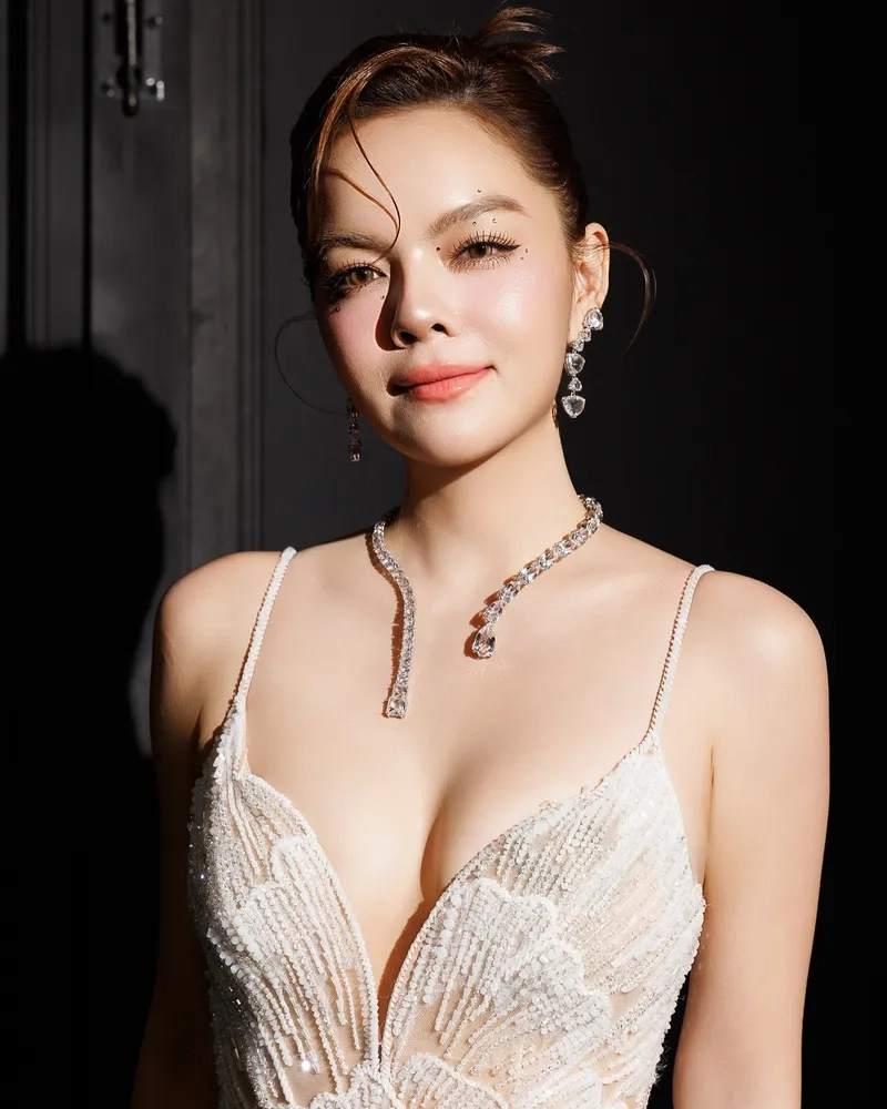 Nghe Phạm Quỳnh Anh tất cả sẽ thay em để cảm nhận nỗi đau